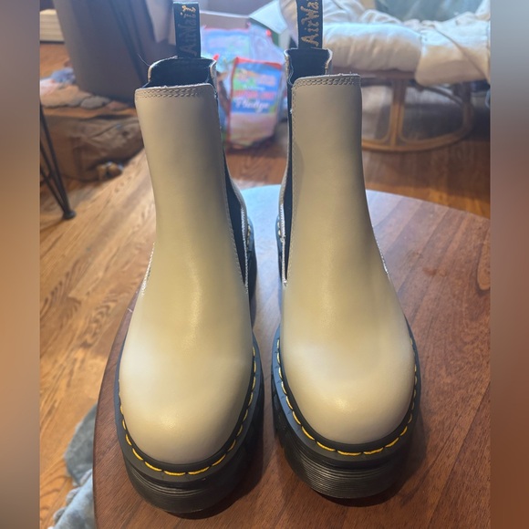 Dr. Martens Audrick Nappa Leather Platform Chelsea Boots Women’s Size 10 NWOT - Picture 6 of 6